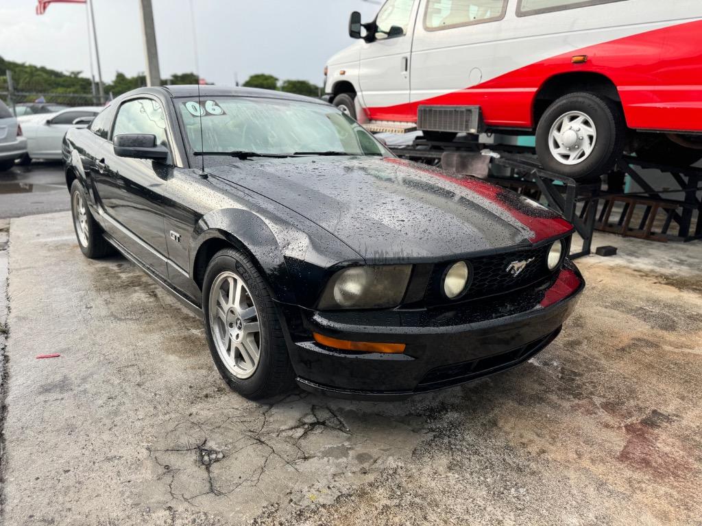 2006 Ford Mustang's photo