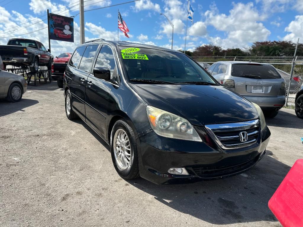 2005 Honda Odyssey Touring's photo